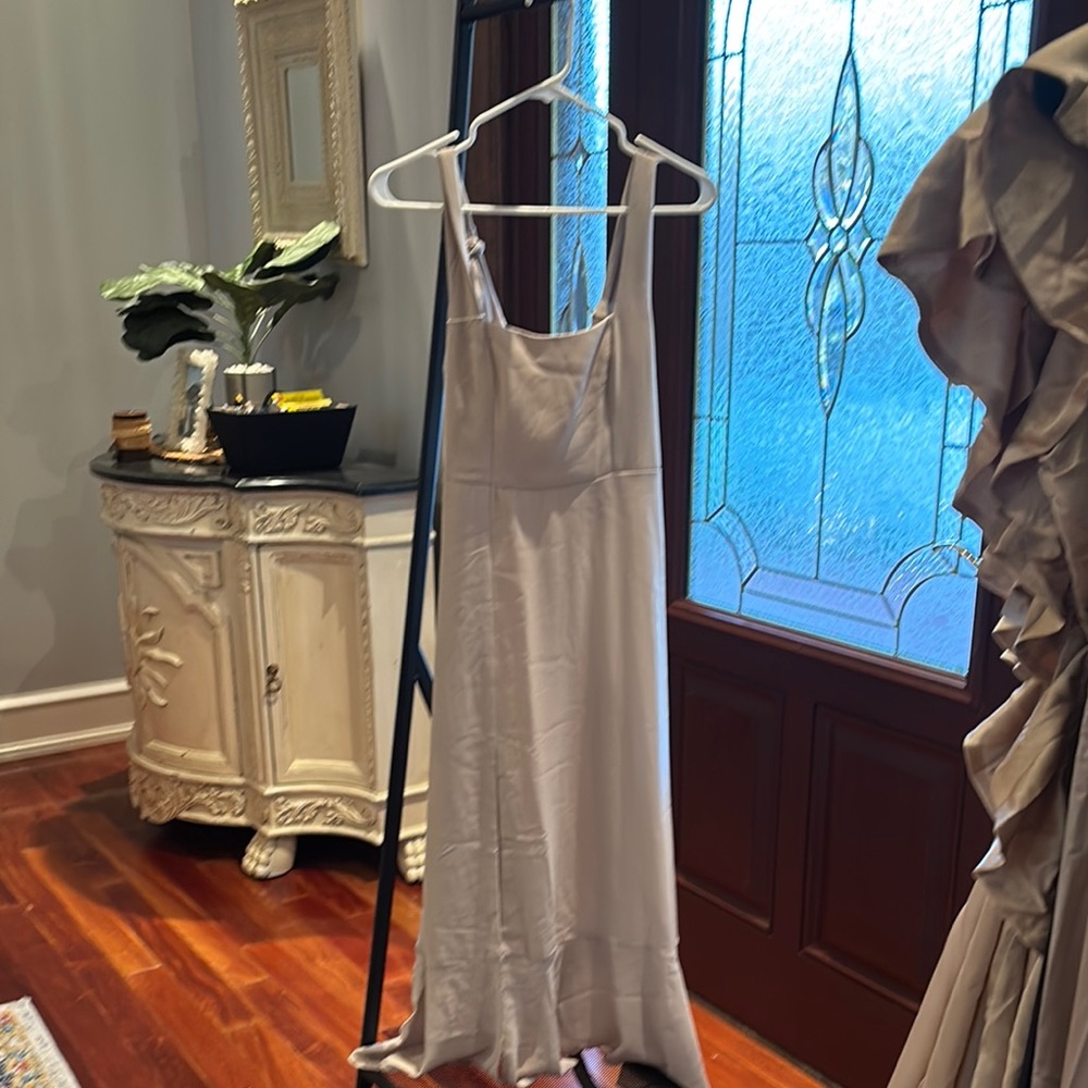 Elegant Cream Sleeveless Dress